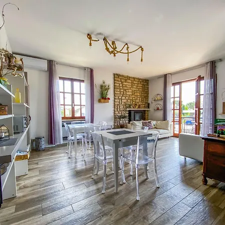Vendégház Nest *